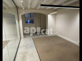 Mieten , 300.00 m², in der Nähe von Bus und Bahn, Calle de Mallorca, 285
