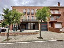 Alquiler local comercial, 261.00 m²