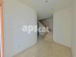 Casa (xalet / torre), 584.00 m², seminou, Calle Sant Jordi