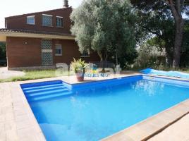 Casa (chalet / torre), 276.00 m²