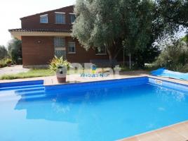 Casa (chalet / torre), 276.00 m²