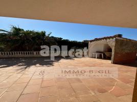 Casa (chalet / torre), 237.00 m²