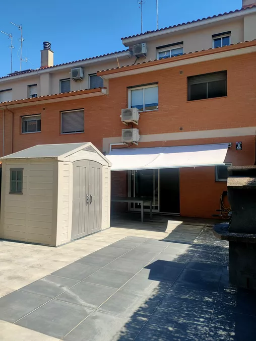 Casa (xalet / torre), 172 m²