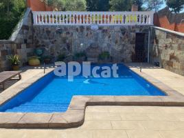 Casa (xalet / torre), 265.00 m², prop de bus i tren