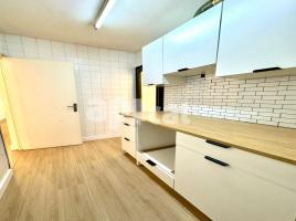 Flat, 76.00 m², near bus and train, Calle de Mar, 28