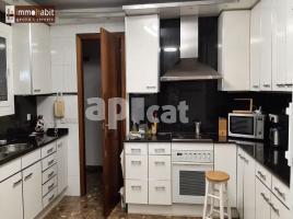 Piso, 200.00 m², cerca de bus y tren