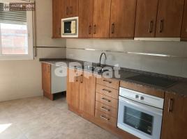 Casa (unifamiliar adosada), 227.00 m², cerca de bus y tren, nuevo