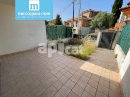 Casa (unifamiliar aïllada), 155.00 m², prop de bus i tren, seminou