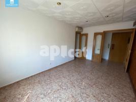 Pis, 76.00 m², prop de bus i tren, Barri Antic - Centre