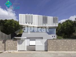 Casa (unifamiliar aïllada), 466.00 m², prop de bus i tren, seminou