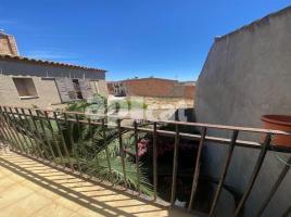 Houses (detached house), 475.00 m², near bus and train, Puigverd de Lleida