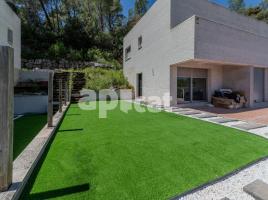  (unifamiliar aïllada), 225.00 m², in der Nähe von Bus und Bahn, neu, Sant Feliu del Racó