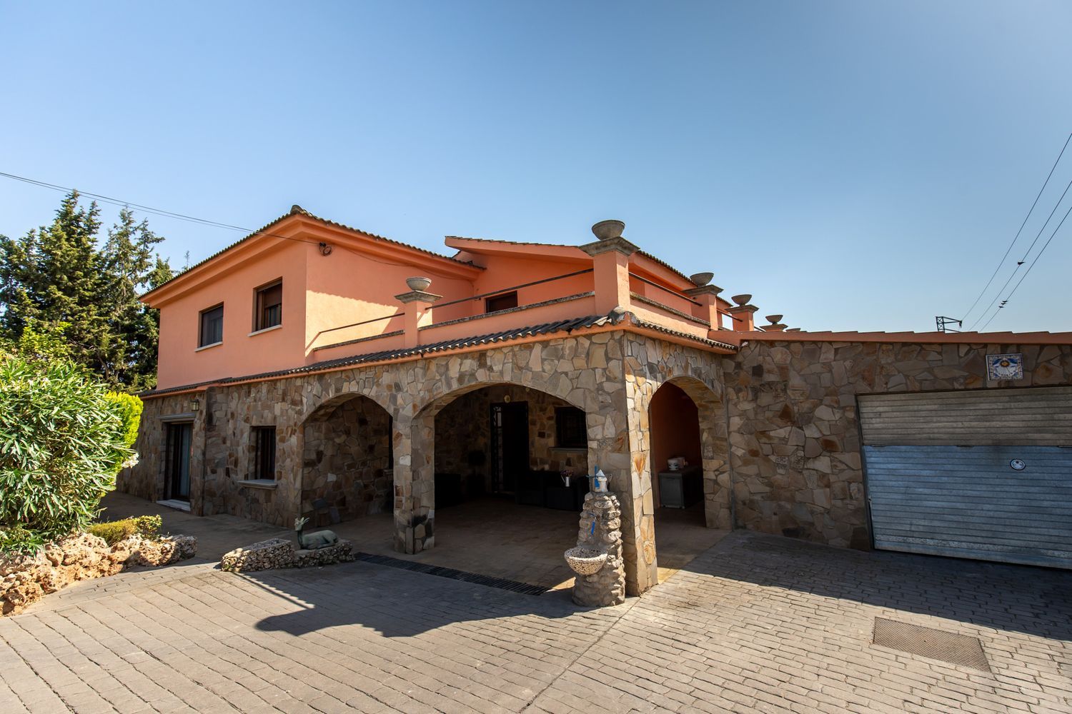 Casa (xalet / torre), 346.00 m²