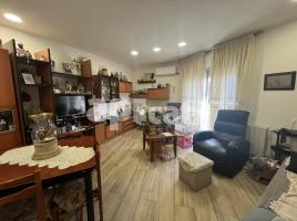 Piso, 97.00 m², cerca de bus y tren, Avenida Alcalde Porqueres