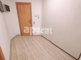 Piso, 84.00 m², cerca de bus y tren