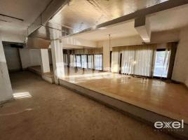 Local comercial, 340 m², Zona