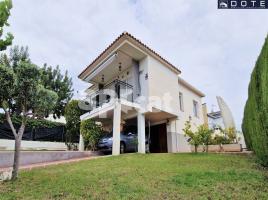 Houses (detached house), 211 m², Zona