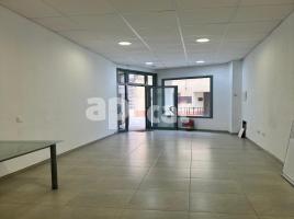 Alquiler local comercial, 30.00 m², seminuevo