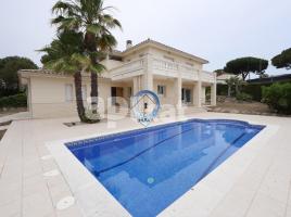  (xalet / torre), 349.00 m², جديد تقريبا, Calle Pitxot