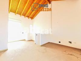 Casa (unifamiliar adossada), 278.00 m², nou, Calle T, 1