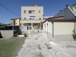 Casa (chalet / torre), 337.00 m²