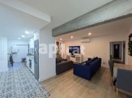 Pis, 116.00 m², prop bus i metro, Calle del Consell de Cent