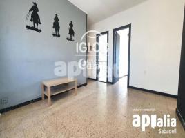 Pis, 76 m², Zona
