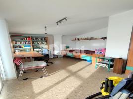 Attic, 138.00 m², near bus and train