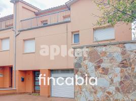 Casa (unifamiliar adossada), 237.00 m², seminou