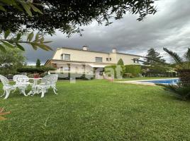 Houses (villa / tower), 375.00 m²