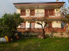 Houses (detached house), 207.00 m², near bus and train