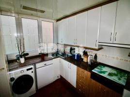 Apartament, 82.00 m², 附近的公共汽車和火車, Calle Concilio de Trento