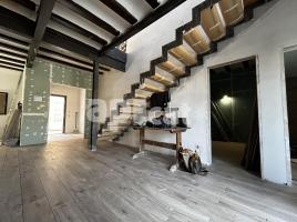 Casa (unifamiliar adosada), 250.00 m², seminuevo