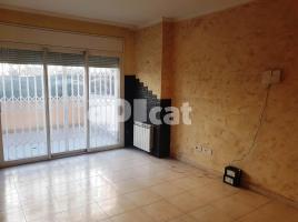 Pis, 78.00 m², seminou