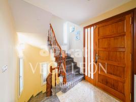 Casa (xalet / torre), 371.00 m², prop de bus i tren