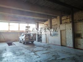 Lloguer local comercial, 198.00 m²