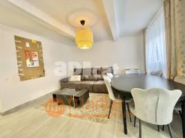 Casa (unifamiliar adossada), 270.00 m², prop de bus i tren