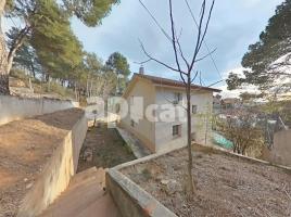 Casa (unifamiliar aïllada), 270.00 m², prop de bus i tren, seminou