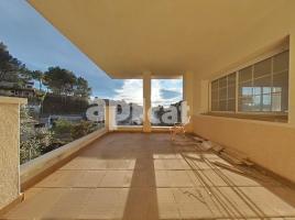 Casa (unifamiliar aïllada), 270.00 m², prop de bus i tren, seminou