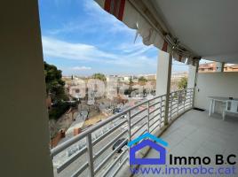 Piso, 124.00 m², cerca de bus y tren, Calle del Cèsar