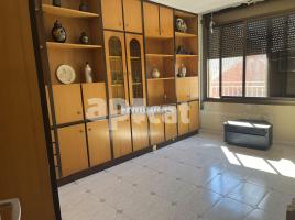 Pis, 105.00 m², prop de bus i tren, Calle AVDA BARCELONA