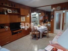 Apartament, 90.00 m², حافلة قرب والقطار, Calle Roger de Llúria