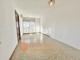 Piso, 60.00 m², cerca bus y metro