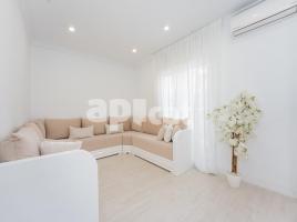 Casa (unifamiliar adossada), 257.00 m², prop de bus i tren, La Roureda