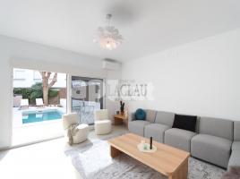 Casa (unifamiliar adossada), 131.00 m², prop de bus i tren, Vinyet-Terramar-Can Pei-Can Girona