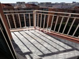 Piso, 62.00 m², cerca de bus y tren