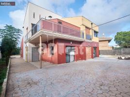 Casa (unifamiliar aislada), 481.00 m², cerca de bus y tren, seminou