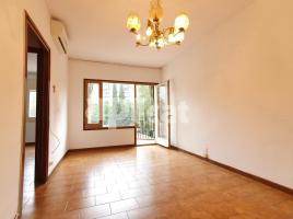 Piso, 81.00 m², cerca de bus y tren