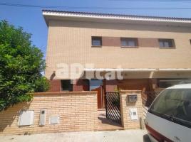 Houses (terraced house), 202.00 m², near bus and train, almost new