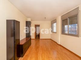 Piso, 66.00 m², cerca de bus y tren, seminuevo